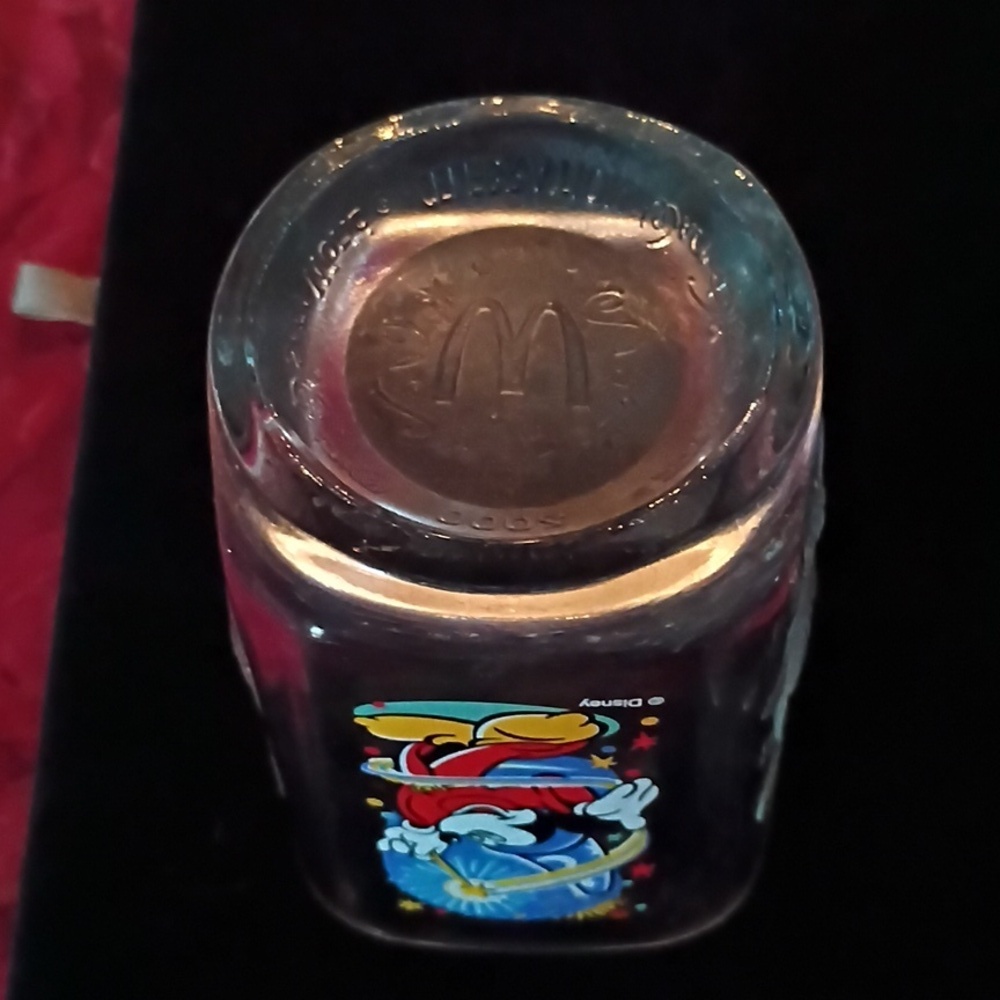 Disney Sorcerer Mickey Glass with Blue and Red Accents ( Disney Epcot) - Picture 6 of 6